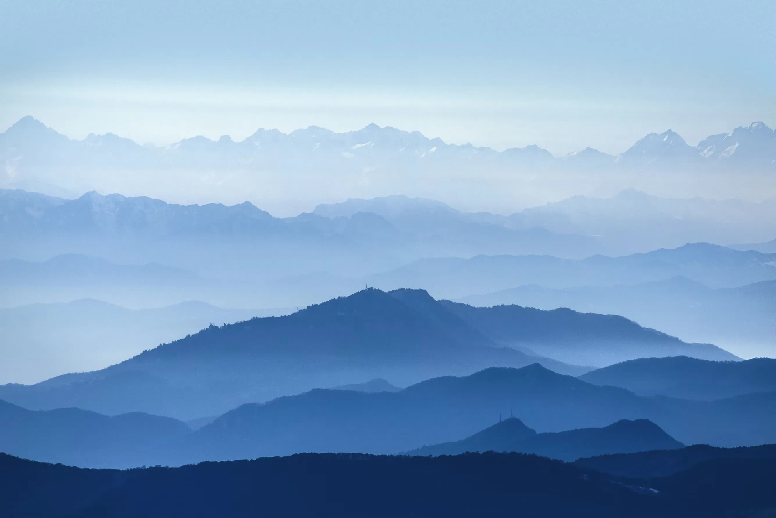 Olyxee hero background with mountain landscape